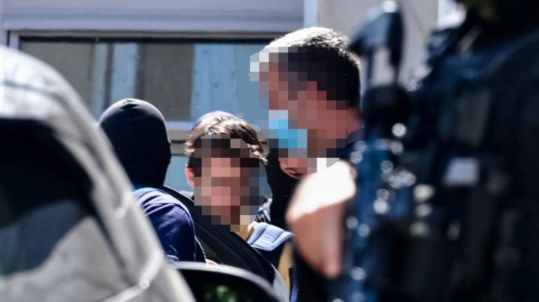 Προφυλακιστέοι οι δύο συλληφθέντες για την επίθεση στην Marfin