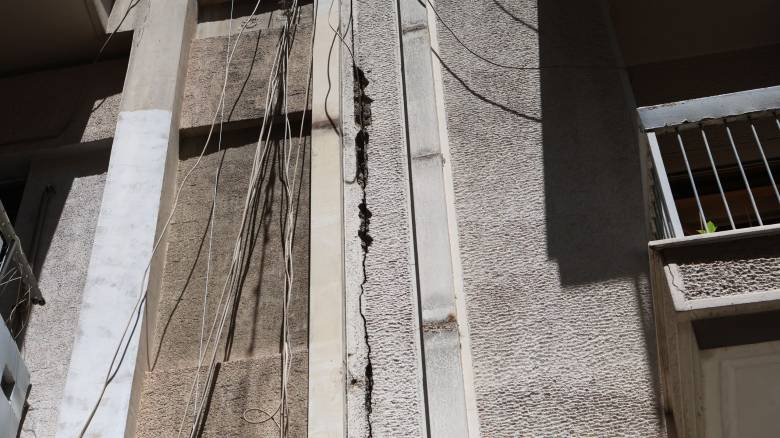 Ρωγμές σε περίπου 200 διαμερίσματα στην Κυψέλη - Παπαδόπουλος: «Επιβάλλεται άμεσος έλεγχος»