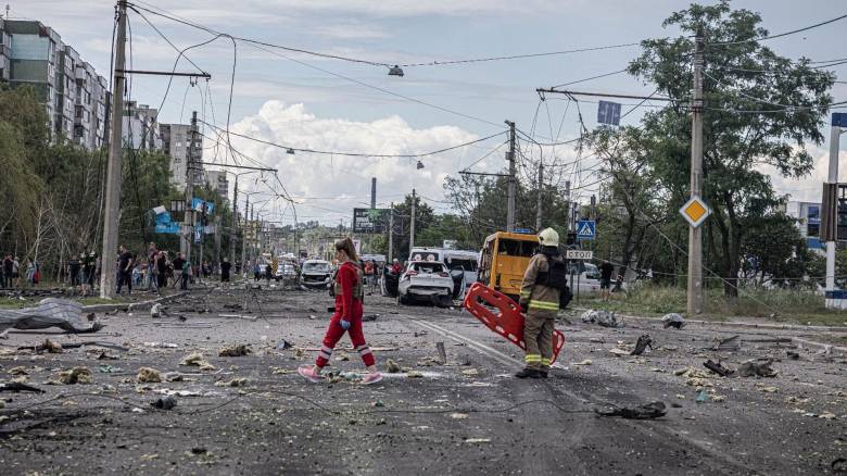 Τρεις νεκροί και τρεις τραυματίες από ρωσική πυραυλική επίθεση στην Οδησσό