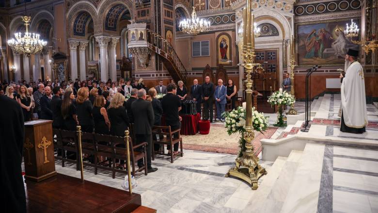 Μάρω Κοντού, το «γενναίο θηλυκό» και «αέρινο πλάσμα» - Η Ελλάδα αποχαιρέτησε την «Ελενίτσα» της