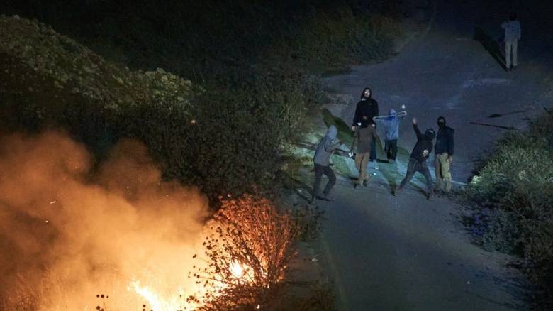 Δυτική Όχθη: Ένα τέμενος και κτίρια πυρπολήθηκαν σε επίθεση ισραηλινών εποίκων