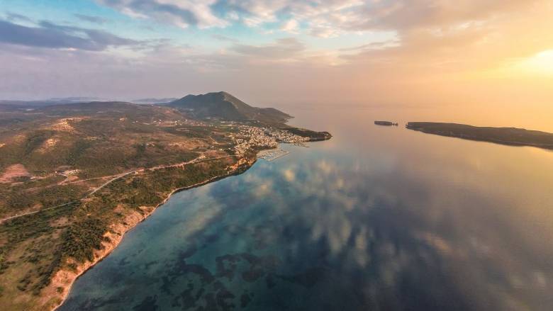 Τα πιο cool hotel news μάς έρχονται από Μεσσηνία και Σαντορίνη μέχρι Μύκονο, Κέα και Πάρο