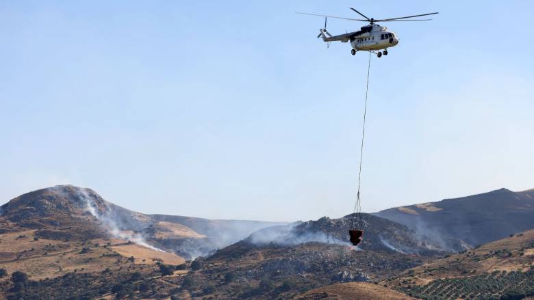 Μόνο σήμερα ξέσπασαν 50 φωτιές: Η σημασία της πρόληψης - 11 κλήσεις για εργασίες που απαγορεύονται