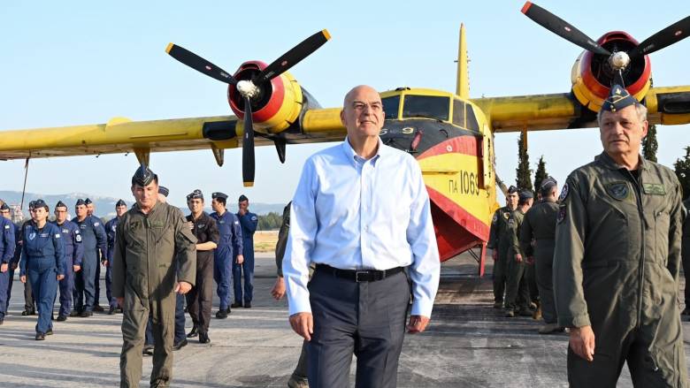 Επίσκεψη Δένδια στη «φωλιά» των Καναντέρ: «Το έργο σας υπερβαίνει τα όρια μιας απλής αποστολής»