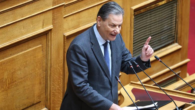 «Όχι» Σκυλακάκη σε άρση μονιμότητας στο Δημόσιο-Προϋπόθεση ο «πάγος» σε προσλήψεις μόνιμων υπαλλήλων