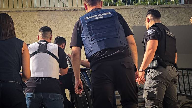 Σύρος: Δεν ασκήθηκαν διώξεις για τη δολοφονία της 41χρονης - Αναπαράσταση ζήτησε η εισαγγελέας