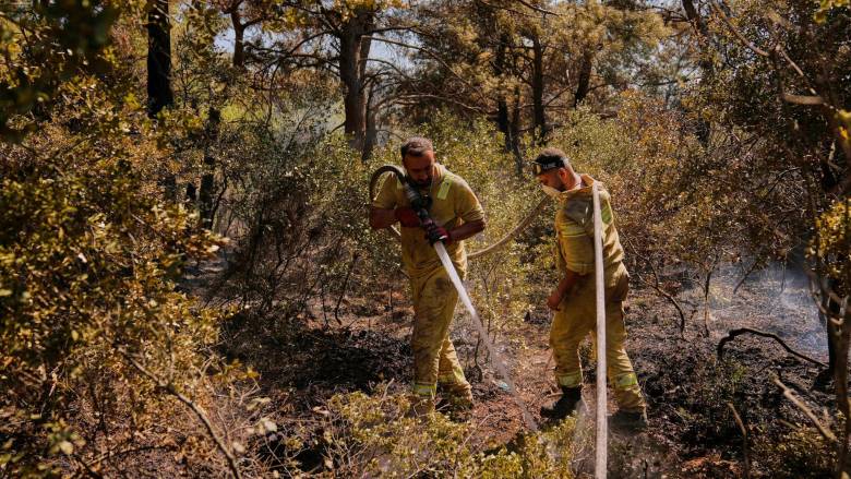 Πύρινος εφιάλτης στην Τουρκία: Πάνω από 3.500 πυροσβέστες επιχειρούν στις φωτιές