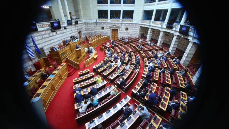 Βουλή: «Πράσινο φως» στο νομοσχέδιο για το νερό - Καταψήφισε σύσσωμη η αντιπολίτευση