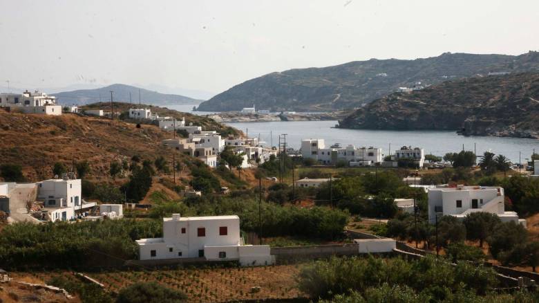 Γραφικά σοκάκια, γαλήνη, όμορφες παραλίες: Δημοσίευμα «ωδή» βρετανικής εφημερίδας για τη Σίφνο