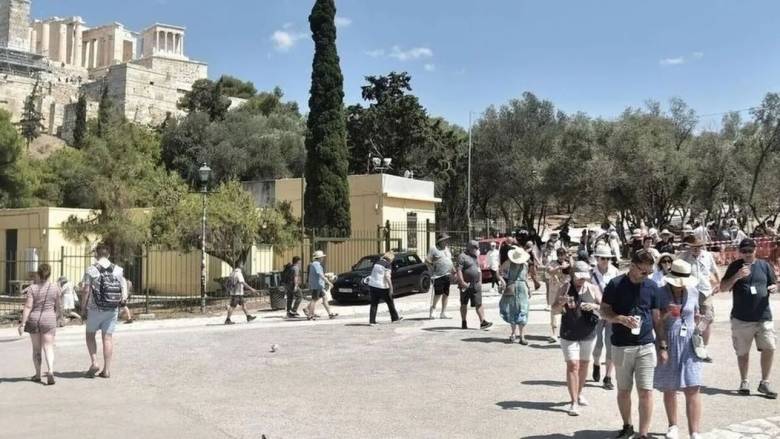 Υπουργείο Τουρισμού: Δύο νέες προκηρύξεις για την ενίσχυση της δημόσιας τουριστικής εκπαίδευσης