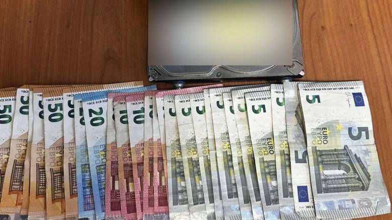 Βαριές καμπάνες για 4 συλληφθέντες σε στέκι παράνομου τζόγου στη Θεσσαλονίκη