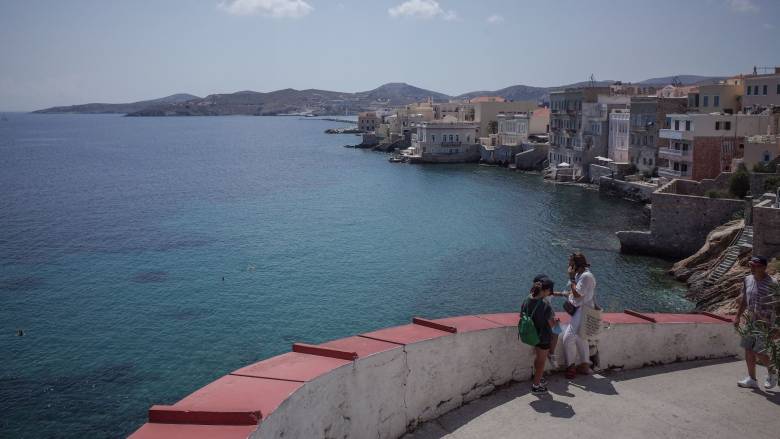 Ο νέος χάρτης για το χωροταξικό στον Τουρισμό: Τι ισχύει για νησιά και βραχυχρόνιες μισθώσεις