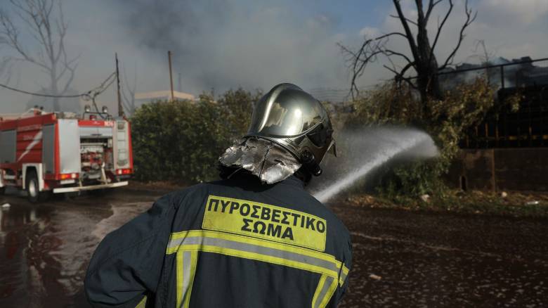 Συναγερμός για πυρκαγιά στη Ναύπακτο: Εστάλη μήνυμα 112 για εκκένωση