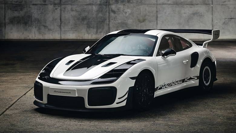 Η Porsche 911 Flachbau RS παραπέμπει στη θρυλική 935 Moby Dick