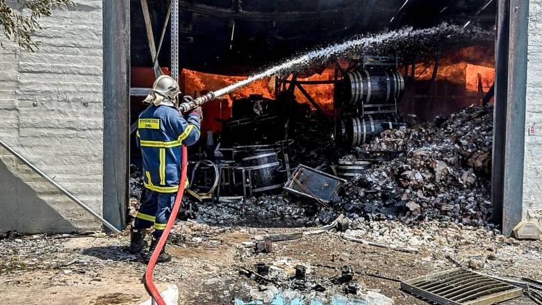 Μεγάλη πυρκαγιά στο Σφακάκι Ρεθύμνου - Κινητοποίηση της Πυροσβεστικής