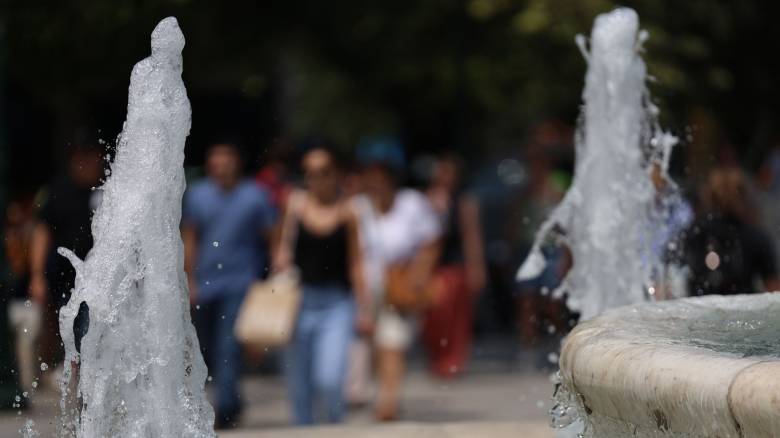 Καιρός: Προ των πυλών η θερμή εισβολή - Πόσο θα διαρκέσει, πού ο υδράργυρος θα «γράψει» 40άρια