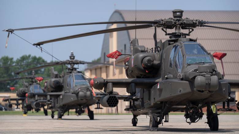 Έρευνα CNNi: Τα ελικόπτερα Apache των ΗΠΑ πέφτουν με ιστορικά υψηλό ρυθμό λόγω μηχανικών προβλημάτων