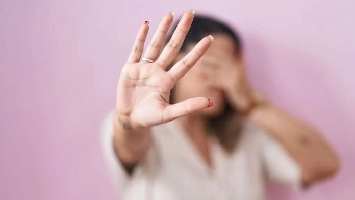 Θεσσαλονίκη: Υπό κράτηση νοσηλεύεται ο αστυνομικός που καταγγέλθηκε για βιασμό της 51χρονης