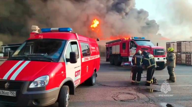 Ρωσία: Τουλάχιστον τρεις νεκροί και δεκάδες τραυματίες εξαιτίας πυρκαγιάς σε βιομηχανικό εργοτάξιο