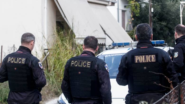 «Ελάτε, ο μπαμπάς σκότωσε τη μαμά»: Στα γενέθλια της κόρης το στυγερό έγκλημα στη Ροδόπη