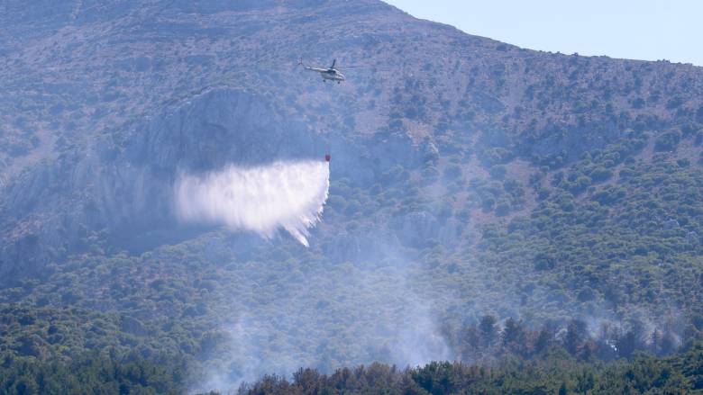Υπό έλεγχο η φωτιά στη Χίο - Συνελήφθη άνδρας που εκτελούσε γεωργικές εργασίες
