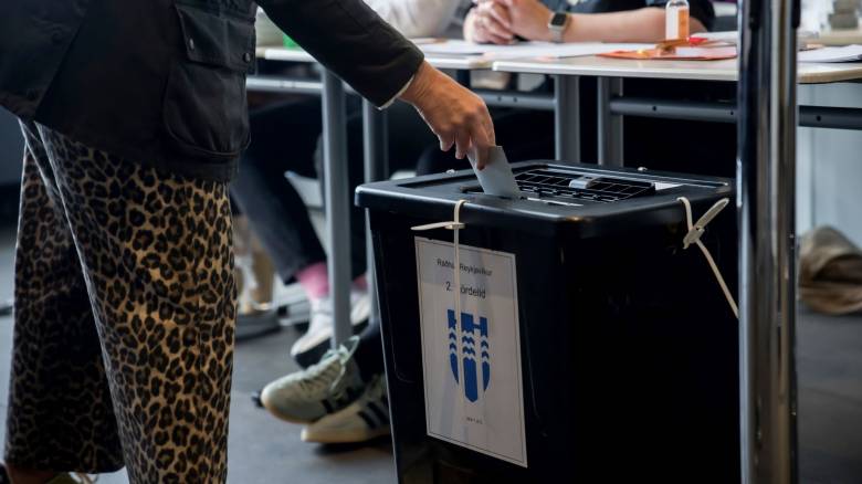 Ισλανδία: Μεγάλη προσέλευση στο δημοψήφισμα για την ΕΕ - Στήθος με στήθος η αναμέτρηση