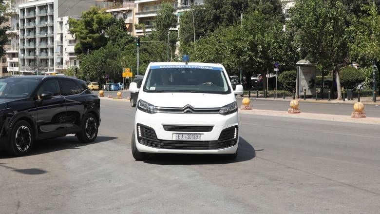 Στα δικαστήρια της Ευελπίδων γνωστός μουσικός - Συνελήφθη για οδήγηση υπό την επήρεια αλκοόλ