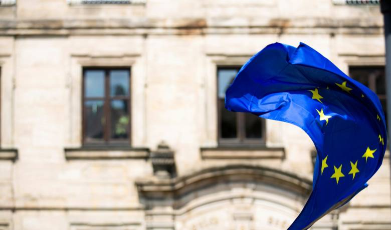 ΕΕ–Κίνα: Συμφωνία για μείωση κατά 50% των εξαγωγών κινεζικών υβριδικών οχημάτων στην Ευρώπη