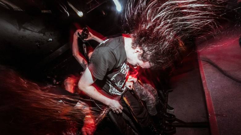 Όσοι ακούν heavy metal έχουν μεγαλύτερη αντοχή στον πόνο, σύμφωνα με νέα μελέτη