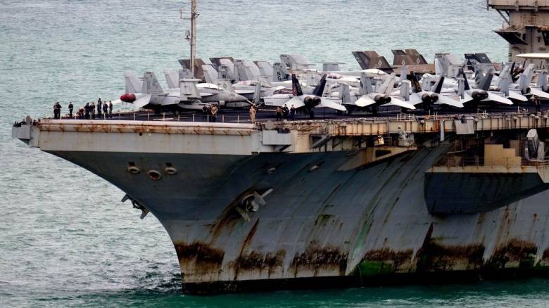 CNNi: Σκουριασμένο από την πλώρη ως την πρύμνη το Lincoln μετά από 286 ημέρες στη θάλασσα