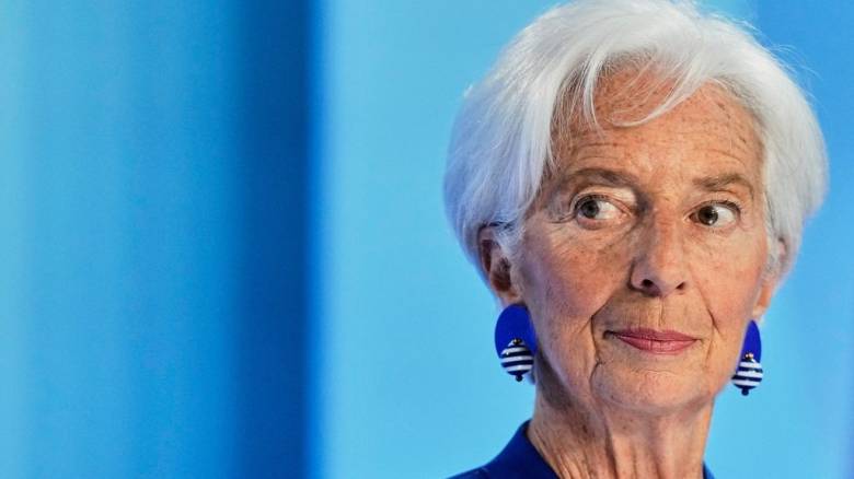 Φουντώνουν οι φήμες για έξοδο της Λαγκάρντ από την ΕΚΤ - Κυκλοφορεί την αυτοβιογραφία της