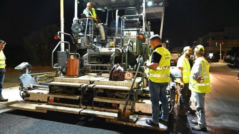 Νυχτερινή αυτοψία Χαρδαλιά σε έργα ασφαλτόστρωσης στη Λεωφόρο Φυλής - Παρεμβάσεις σε 7 δήμους
