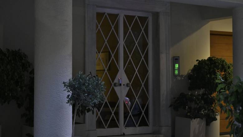 Μαζωνάκης: Διαψεύδει ο ΙΣΑ τους γιατρούς - «Δεν δώσαμε άδεια για τα μηχανήματα πλασμαφαίρεσης»