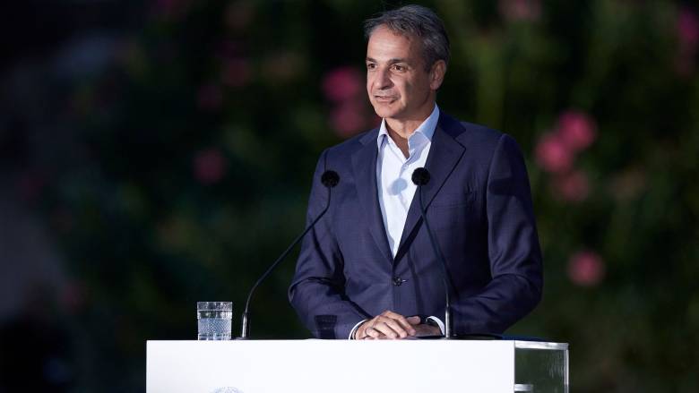 Μητσοτάκης από Κεραμεικό: Δέος για τα γλυπτά στο μεγάλο ανοιχτό μουσείο - Τα έργα δεν σταματούν εδώ