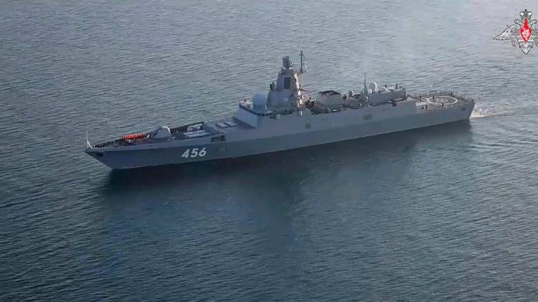 Νέα πρόκληση από τη Ρωσία: Φρεγάτα εκτόξευσε φωτοβολίδες εναντίον δανικού στρατιωτικού ελικοπτέρου