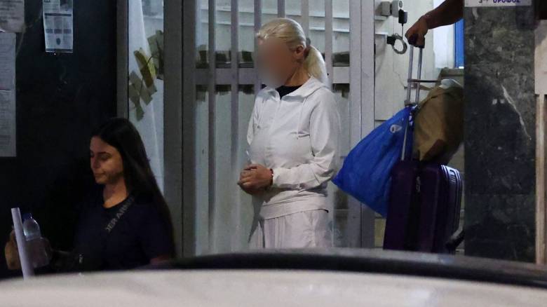 Μαζωνάκης: Σε απομονωμένα κελιά οι γιατροί στον Κορυδαλλό - Ανακάλεσε την απεργία πείνας ο 58χρονος
