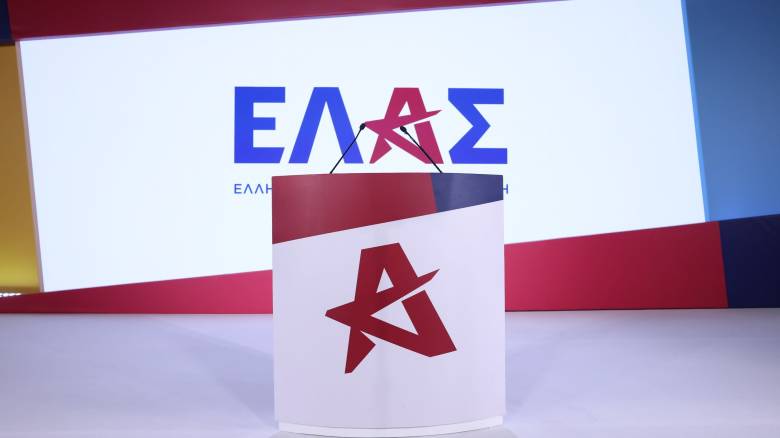 «Πυρά» ΕΛ.ΑΣ. σε Βούλτεψη: Ταύτισε τον Τσίπρα με Κασιδιάρη - «Να την αποδοκιμάσει ο κ. Μητσοτάκης»