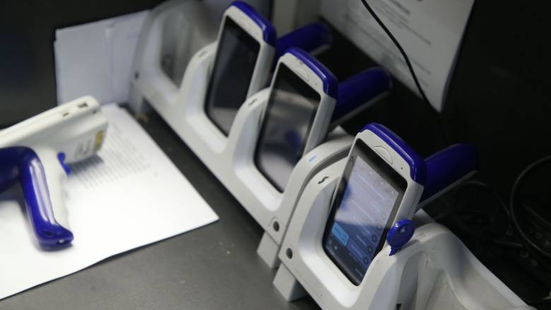 Ποιες κατηγορίες εργαζομένων εντάσσονται και από πότε στην ψηφιακή κάρτα εργασίας