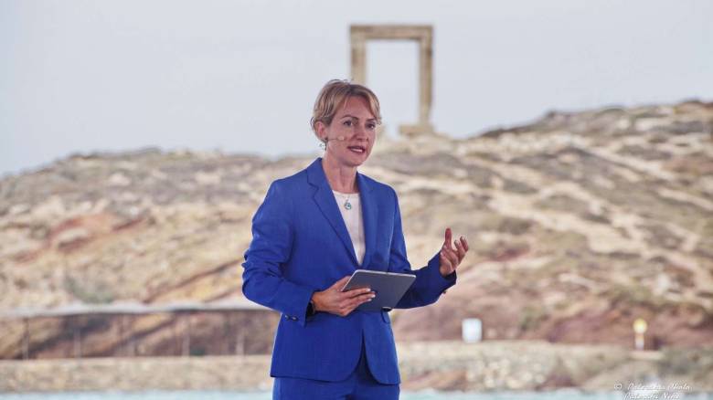 Νέα απάντηση Σδούκου σε Φαραντούρη: Δημοσίευσε την απόδειξη εγγραφής στη ΝΔ από το 1997