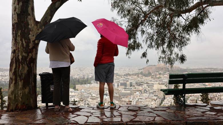 Νέο τριήμερο κύμα κακοκαιρίας από αύριο: Ποιες περιοχές θα «χτυπήσουν» ισχυρές βροχές