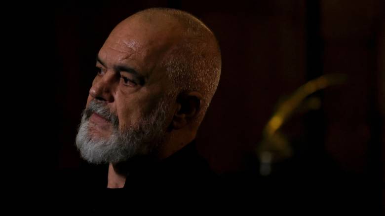 Πέταξαν αυγά στον Έντι Ράμα στη Νέα Υόρκη - «Υστερικές κότες» απαντά ο Αλβανός πρωθυπουργός