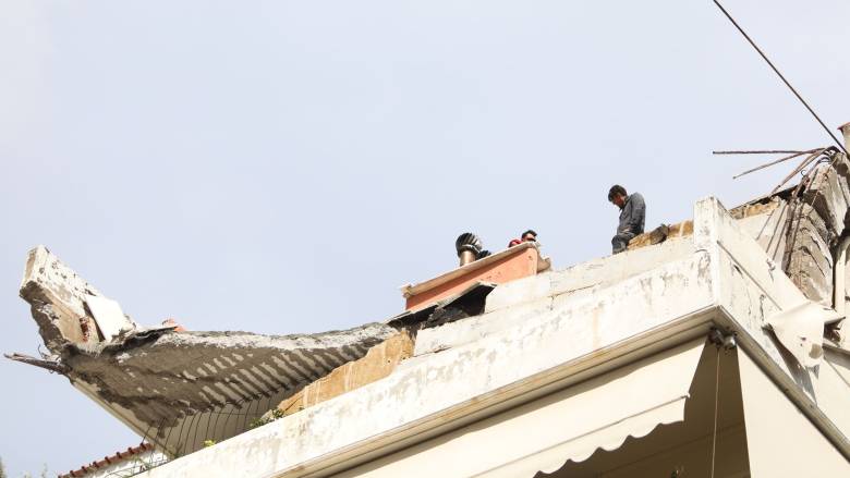 Ηράκλειο: Δύο περιπτώσεις κατάρρευσης τμημάτων μπαλκονιών μέσα σε λίγες ώρες