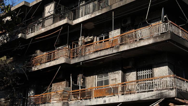 Νέα Ιωνία: Εικόνες ολικής καταστροφής μετά τη φωτιά στην καφετέρια-Το έγκλημα το 2023 και οι έρευνες