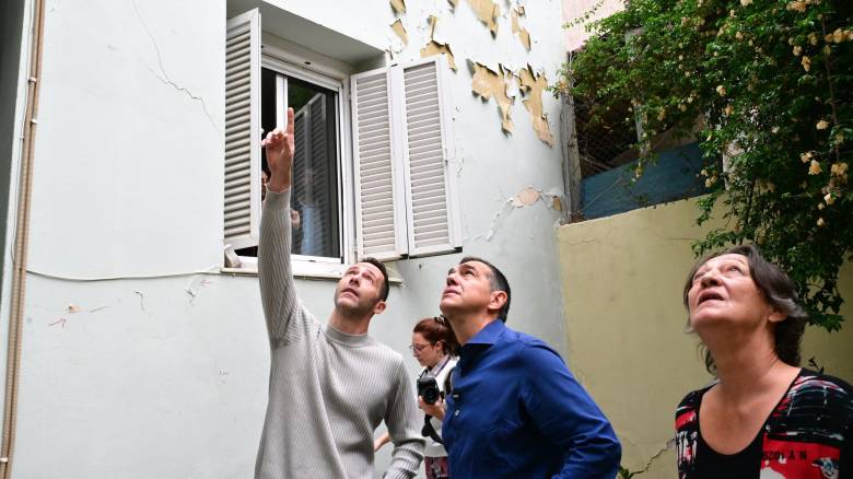 Περιοδεία Τσίπρα στην Κυψέλη: «Με την ασφάλεια δεν μπορούμε να παίζουμε»