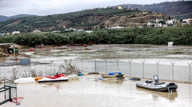 Συναγερμός στην Κρήτη για την κακοκαιρία: «Κίνδυνος για ξαφνικές πλημμύρες και κατολισθήσεις»
