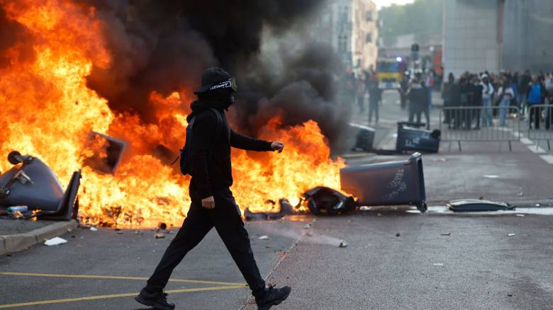 Επί ποδός η αστυνομία ενόψει των αυριανών κινητοποιήσεων στη Γαλλία