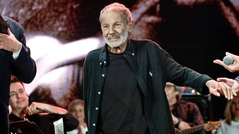 «Δεν έδωσα άδεια»: Να αποσυρθεί η μουσική του από σποτ πολιτικού ζητά ο Σταύρος Ξαρχάκος