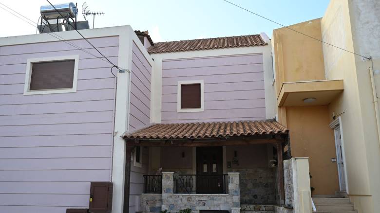 Λαύριο: Ο 32χρονος απαγορευόταν να πλησιάζει το σπίτι- Οι καταγγελίες, το Panic Button και η σύλληψη