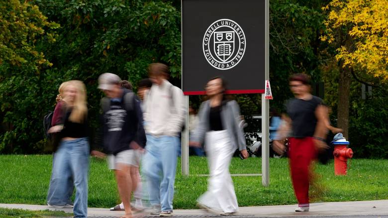 Κορνέλ: Η Εισαγγελία Νέας Υόρκης αναλαμβάνει την έρευνα για τον ομαδικό βιασμό της φοιτήτριας