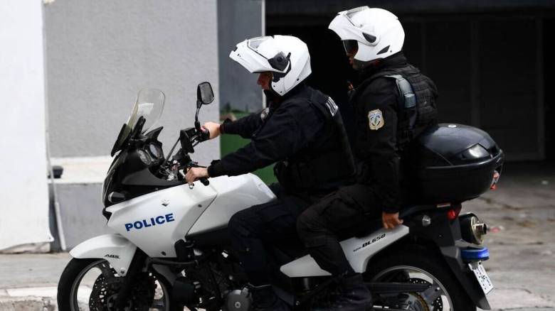 Κρήτη: Πυροβόλησε στον αέρα και εισέβαλε στο σπίτι με το όπλο στο χέρι - Παραδόθηκε μόνος του
